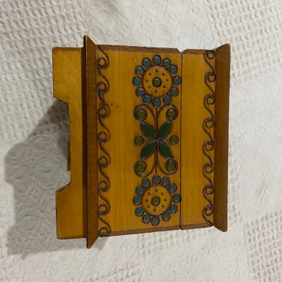 Vintage Jewelry Box 1955 - Picture 7 of 8